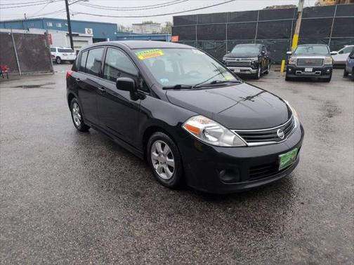 2010 Nissan Versa 1.8 SL