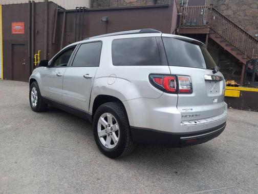 Silver 2013 GMC Acadia SLE-2
