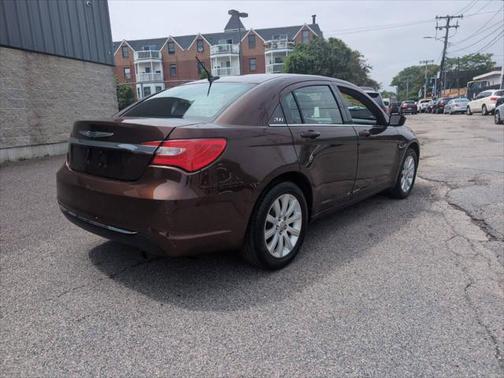 2013 Chrysler 200 Touring