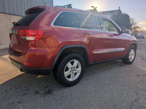 2011 Jeep Grand Cherokee Laredo