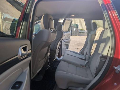 2011 Jeep Grand Cherokee Laredo