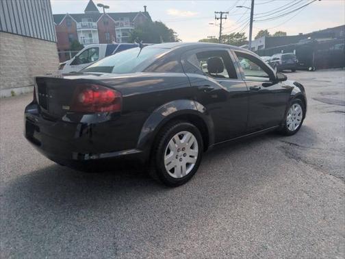 2012 Dodge Avenger SE 4dr Sedan