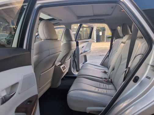2011 Toyota Venza Base