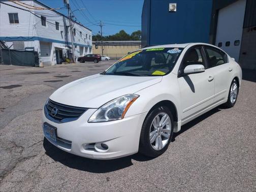 2010 Nissan Altima 3.5 SR