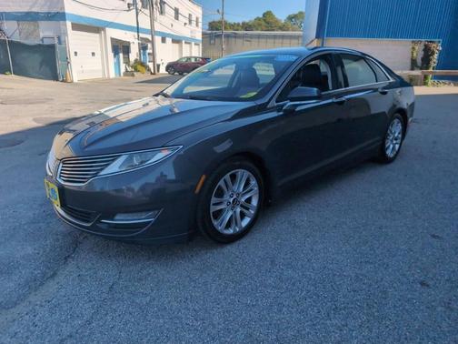 2014 Lincoln MKZ Base