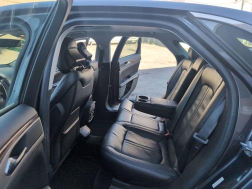 2014 Lincoln MKZ Base