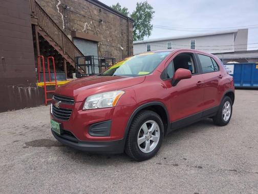 Red 2015 Chevrolet Trax 1LS