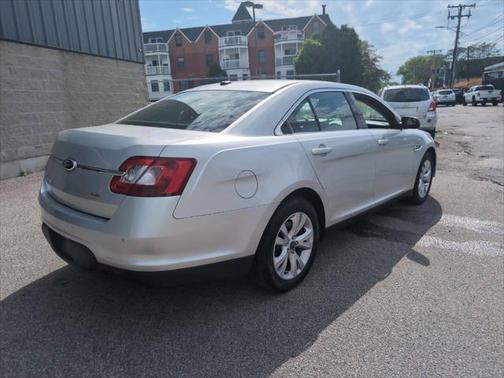 2012 Ford Taurus SEL 4dr Sedan
