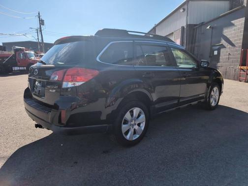 2012 Subaru Outback 2.5i Premium