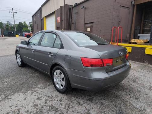 2010 Hyundai SONATA GLS