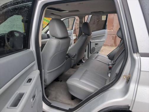 2006 Jeep Grand Cherokee Laredo