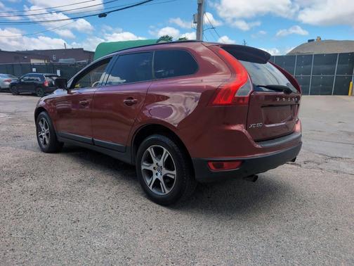 Maple Red Metallic 2010 Volvo XC60 3.2