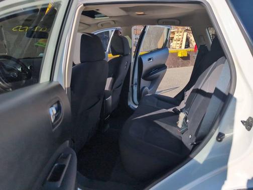 2011 Nissan Rogue Krom