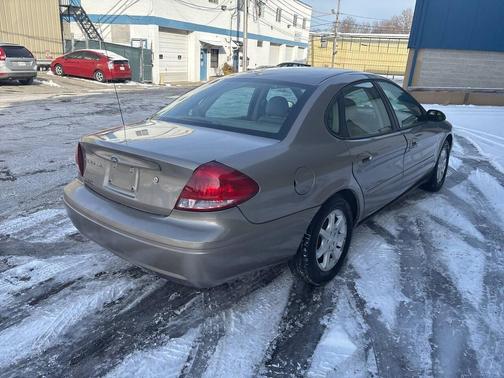 2007 Ford Taurus SEL Fleet 4dr Sedan