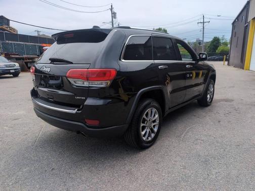 Brilliant Black Crystal Pearlcoat 2015 Jeep Grand Cherokee Limited
