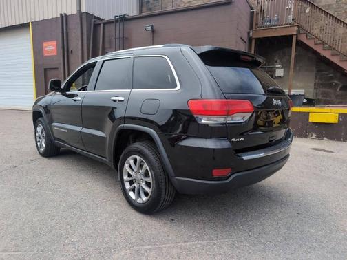 Brilliant Black Crystal Pearlcoat 2015 Jeep Grand Cherokee Limited