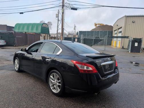 2010 Nissan Maxima SV