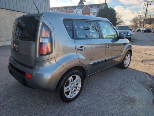 2011 Kia Soul +