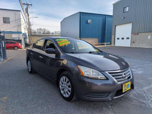 2014 Nissan Sentra S 4dr Sedan CVT