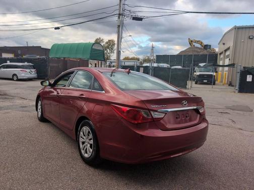 2012 Hyundai SONATA GLS