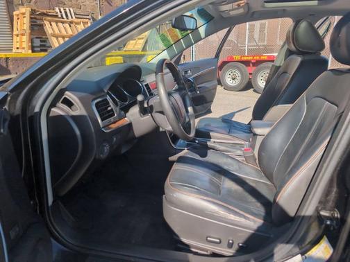 2011 Lincoln MKZ Base