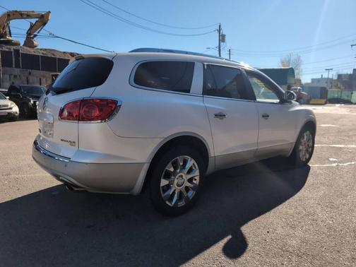 2011 Buick Enclave 2XL
