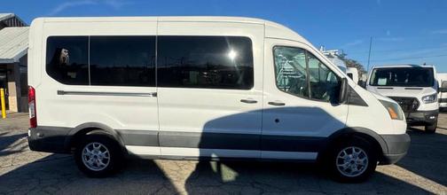 Oxford White 2016 Ford Transit-350 XL