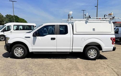 Oxford White 2017 Ford F-150 XL