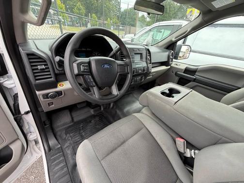 White 2018 Ford F-150 XL