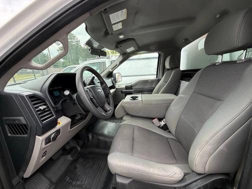 White 2018 Ford F-150 XL