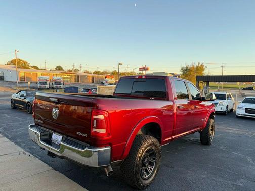 2022 RAM 2500 Laramie Crew Cab 4x4 6'4' Box