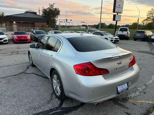 2013 INFINITI G37x Base
