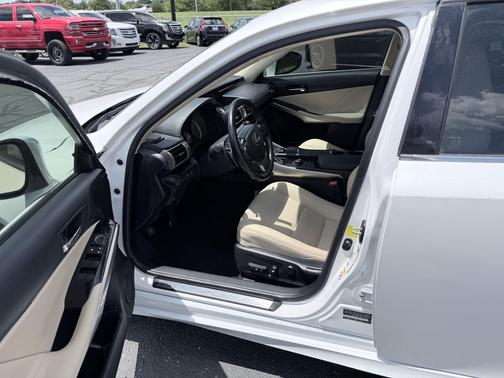 - 2016 Lexus IS 300 Base