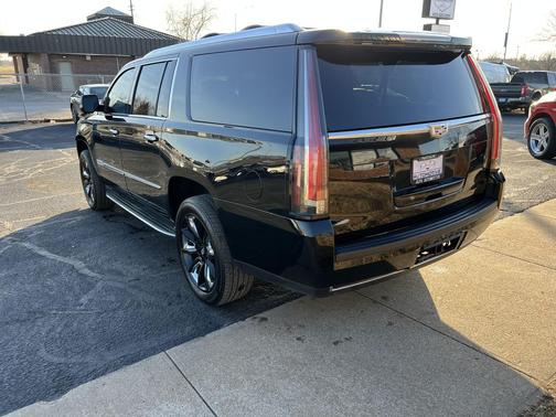- 2015 Cadillac Escalade ESV Luxury