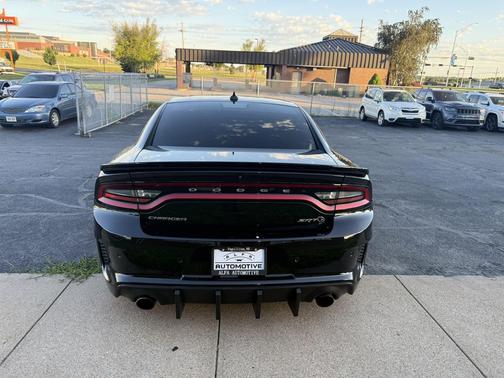Pitch Black Clearcoat 2021 Dodge Charger SRT Hellcat