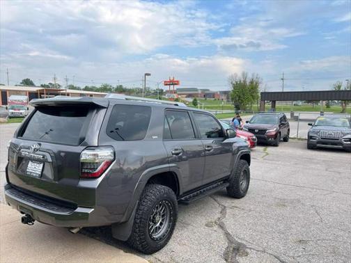 2017 Toyota 4Runner SR5 Premium