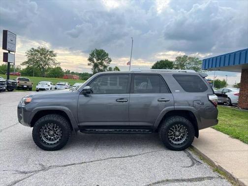 2017 Toyota 4Runner SR5 Premium