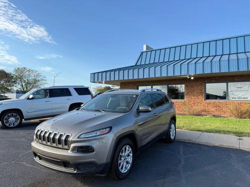 2017 Jeep Cherokee Sport