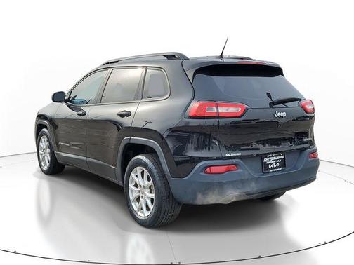 2015 Jeep Cherokee Sport