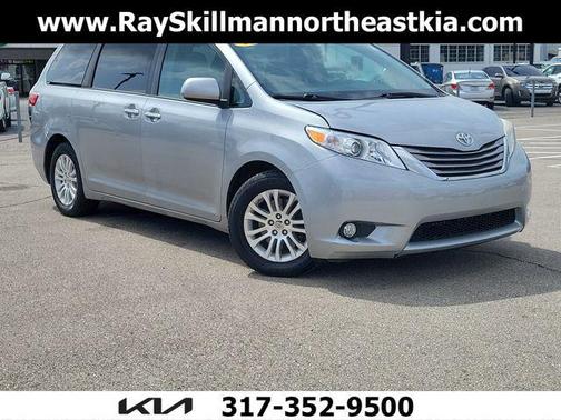 2015 Toyota Sienna 