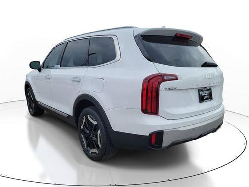 Glacial White Pearl 2023 Kia Telluride S