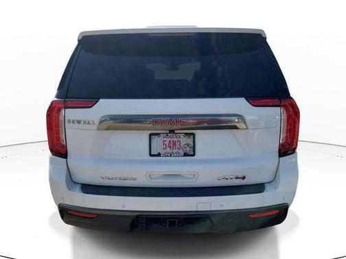 Summit White 2021 GMC Yukon XL 4WD AT4