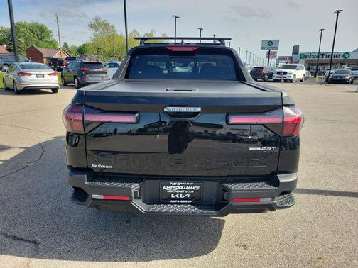 Phantom Black 2024 Hyundai SANTA CRUZ NIGHT