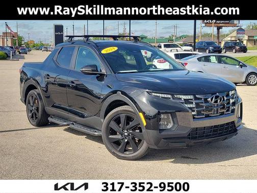 Phantom Black 2024 Hyundai SANTA CRUZ NIGHT