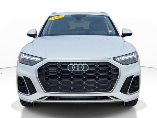 2022 Audi Q5 45 S line Prestige