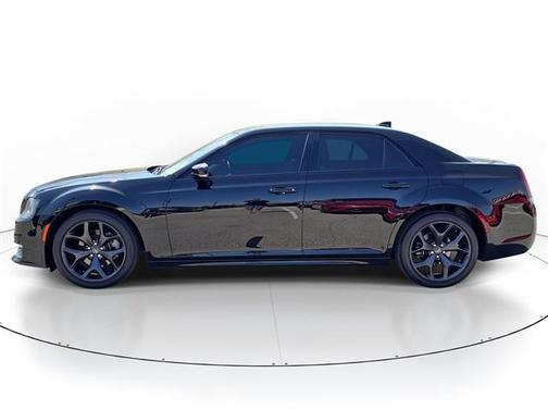 2021 Chrysler 300 S