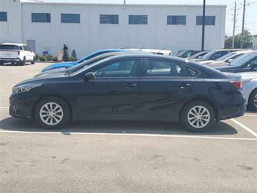 2023 Kia Forte LX