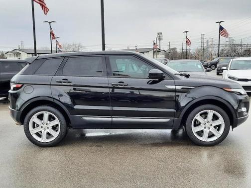 Photo 2 of 32 of 2014 Land Rover Range Rover Evoque Pure Plus