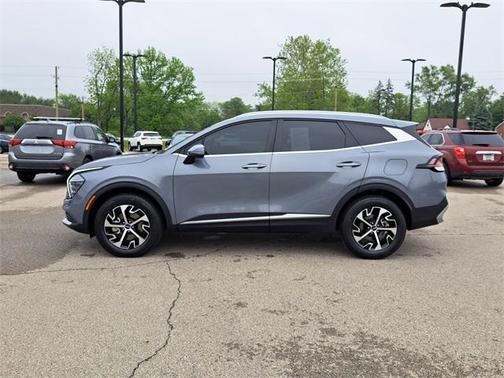 2024 Kia Sportage EX