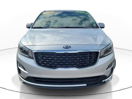 Silky Silver 2020 Kia Sedona L